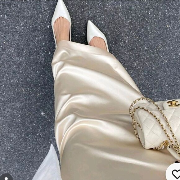 SATIN EFFECT DRESS VANILLA ZARA - Picture 5 of 16